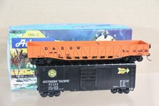 ATHEARN RAKE of 2 SOUTHERN PACIFIC 40' BOX CAR & D&RGW GONDOLA WAGON on