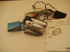 CANON ZR800 MINI DV VIDEO CAMERA