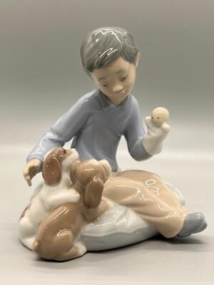 LLADRO ''Growing Up Together'' #6983 Figurine Boy with 2 Puppy Dogs & Hand Puppet