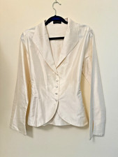 Khaisilk Fitted White Buttoned Silk Jacket With Back Bow Unlined