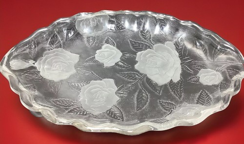 Vintage Crystal Frosted Satin Rose Serving Platter 34cm Handcrafted Floral Plate - Picture 8 of 16