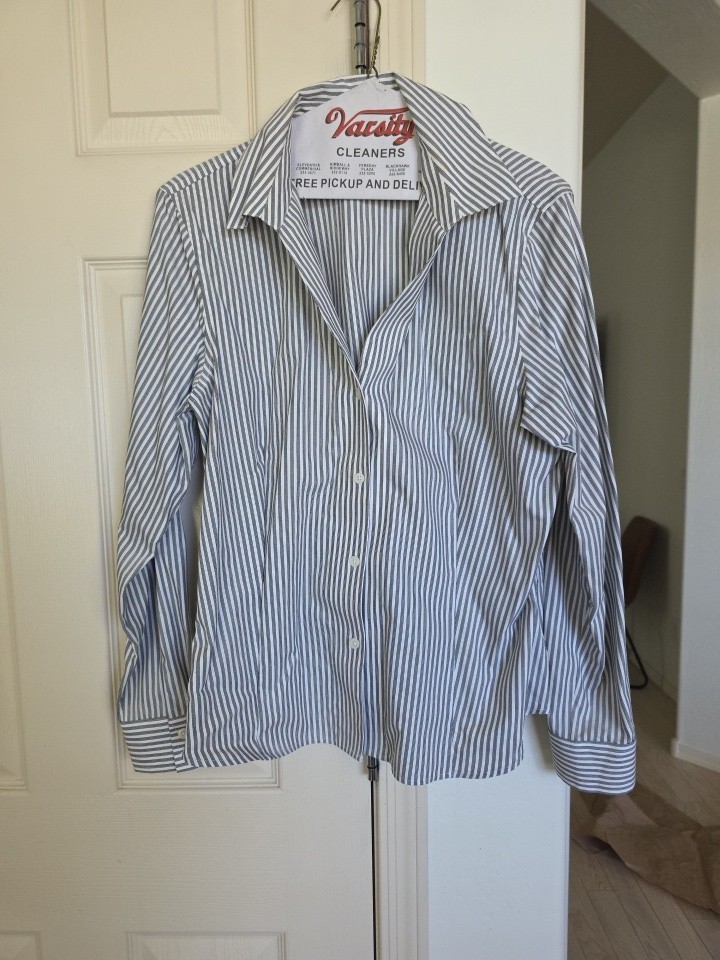 Jones New York Women's Easy Care Button Up Long Sleeve Blouse Size Large