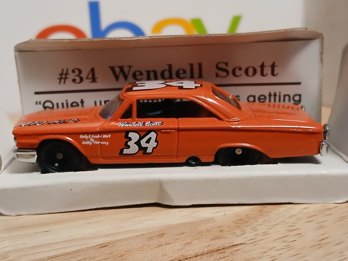 Racing Collectable 1/64 NASCAR diecast #34 Wendell Scott 1963 Ford
