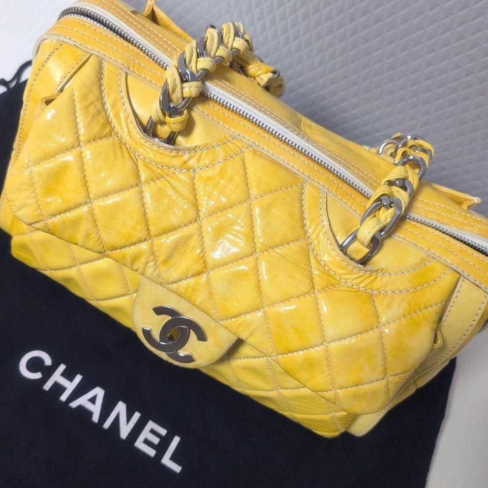 【BASURA】CHANEL Bolso de Hombro Cadena Matelasse Amarillo Marfil Esmalte Vintage Usado Foto 2 de 4