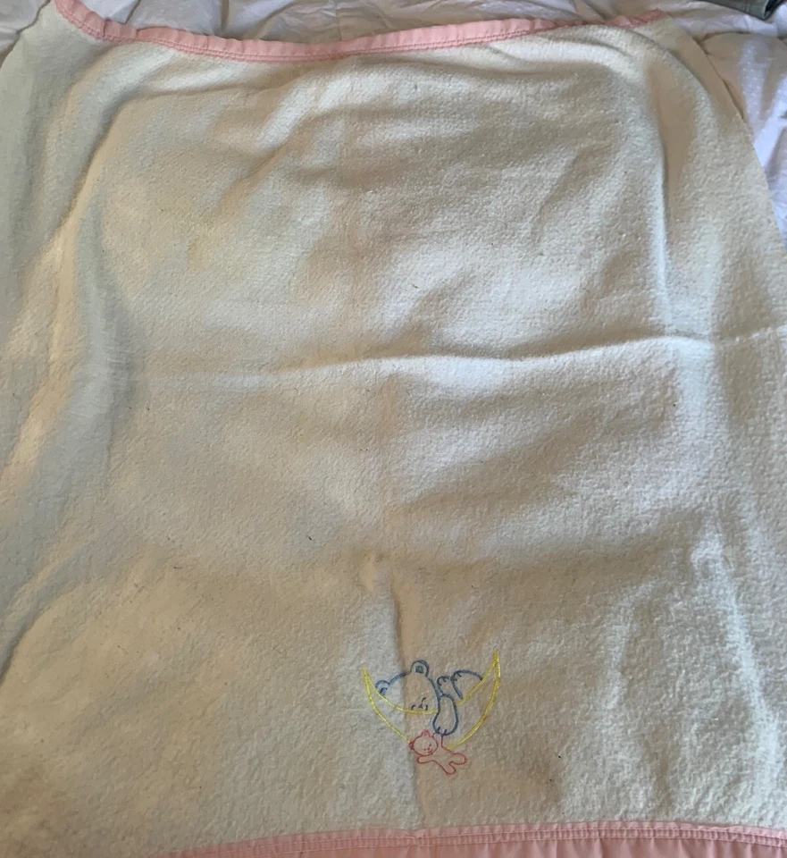 复古亚克力婴儿毯粉色缎面装饰泰迪熊月亮 — 第 3/4 张图片