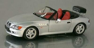 1:18 UT Models BMW Z3 Roadster 1.9 w/ Luggage Rack silver | eBay