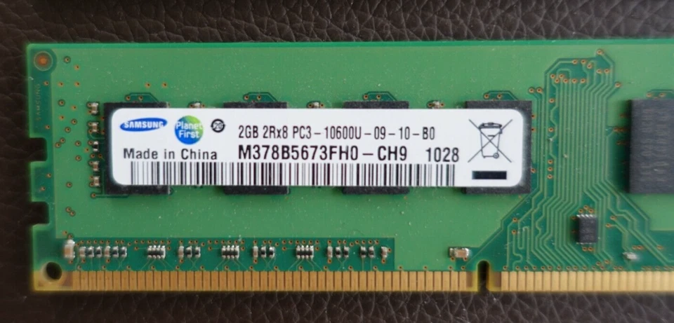 DIMM SDRAM 8GB (4x2GB) Samsung 2Rx8 PC3-10600U-09-10-B0 DDR3-1333 Foto 2 de 2
