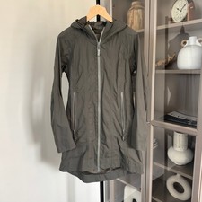 Lululemon Right As Rain Olive Green Repellent Hooded Rain Jacket 6 Gray Coat