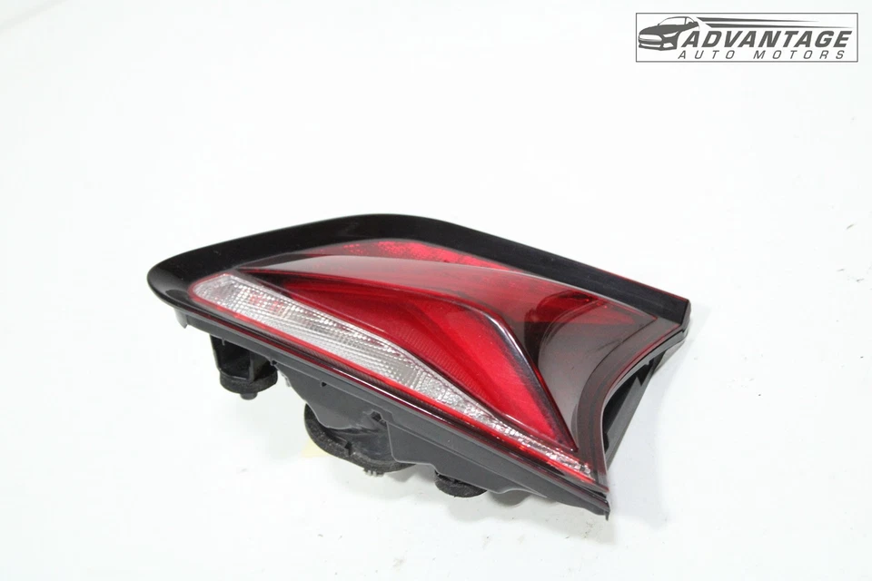 Chevrolet Blazer 2019-2022 luz trasera izquierda interior luz de señal OEM Foto 2 de 4