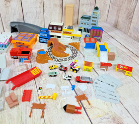 55 pcs Vintage Galoob 1980's 90s Micro Machines City Playset + Tracks Lot