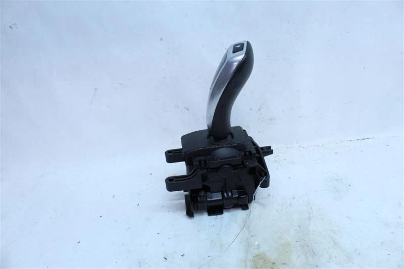2013 BMW X3 AUTOMATIC FLOOR SHIFTER AUTO GEAR SHIFT 1133645 - Image 2 of 4