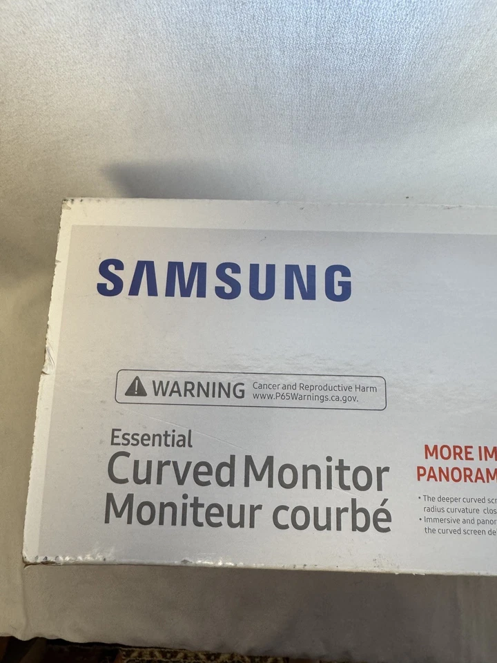 Samsung 24" Inch 1080p Curved LED Monitor, CF392 - Image 2 of 4