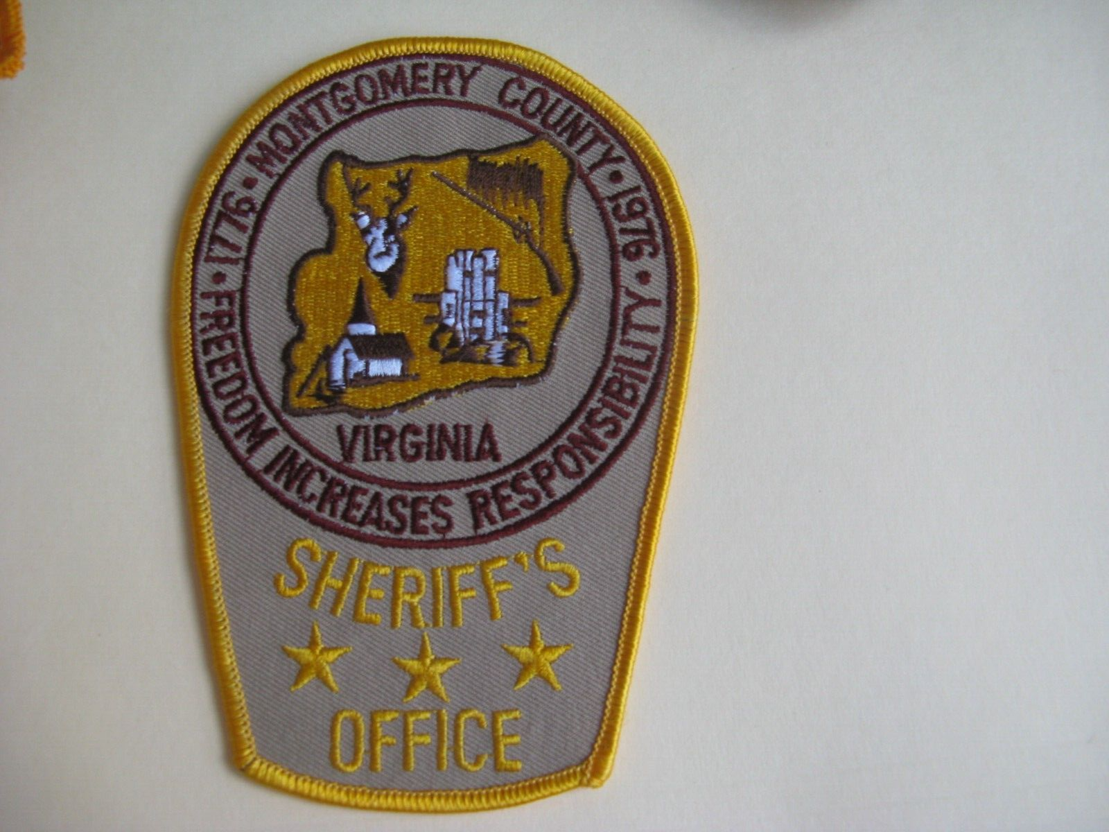 Picture 1 of 2