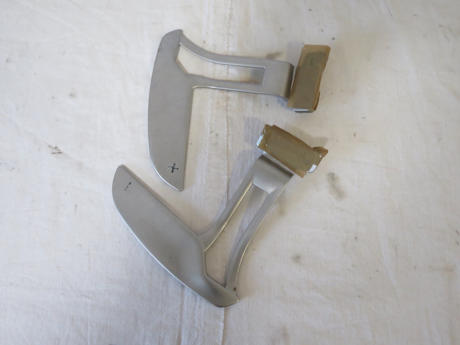 ✅ 14-21 Maserati Quattro Ghibli LEFT RIGHT Steering Wheel Down Shift Paddle OEM