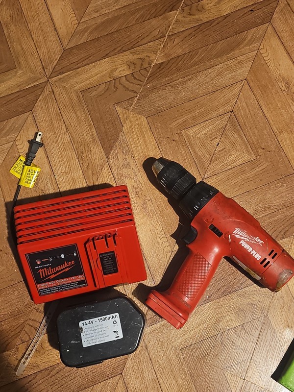 MILWAUKEE Power-Plus cordless heavy-duty drill 18volt  Used