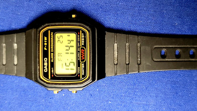 Casio 593 F-91W Mens Watch 33mm Black Digital Alarm Chronograph