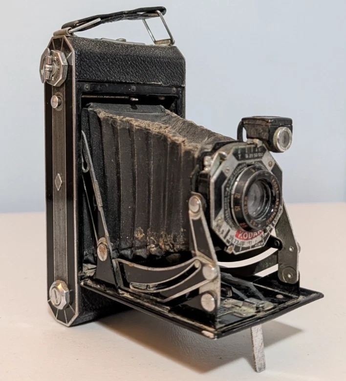 Appareil photo ancien kodak modele 11 roll 620 - Collection