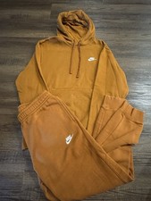 Nike Pullover Hoodie and Joggers Sportswear Club Fleece Medium Tawny
