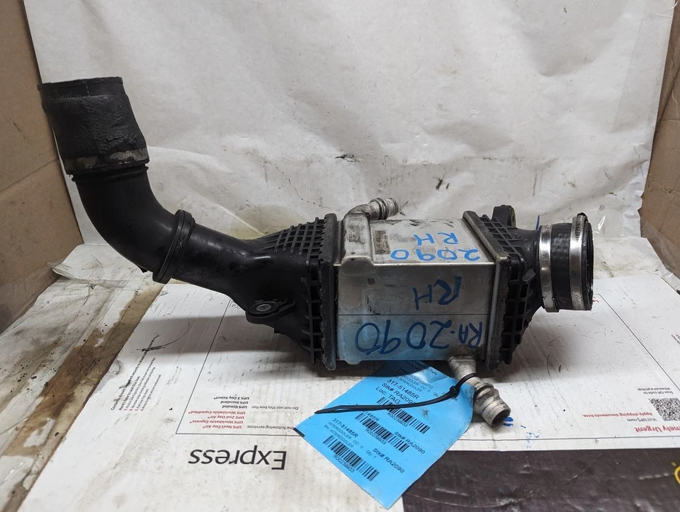 Passenger Intercooler 4.4L Twin Turbo Fits 15-19 BMW X6M , 17517848096 - Изображение 2 из 4