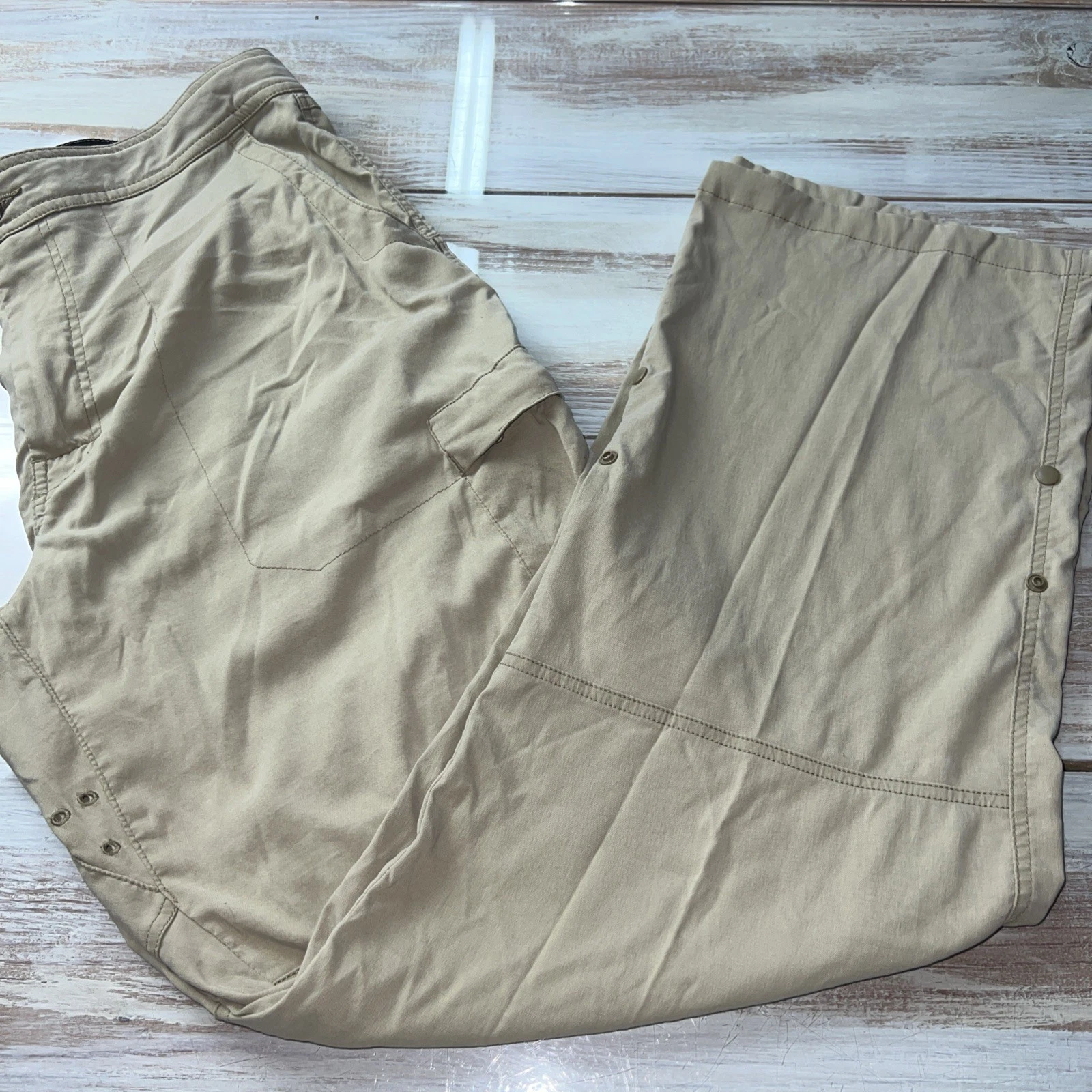 Men’s Prana pants size X L khaki lightweight Cargo Quick Dri Comfort Stretch