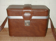 VINTAGE BROWN FAUX LEATHER CAMERA HARD CASE WITH SHOULDER STRAP