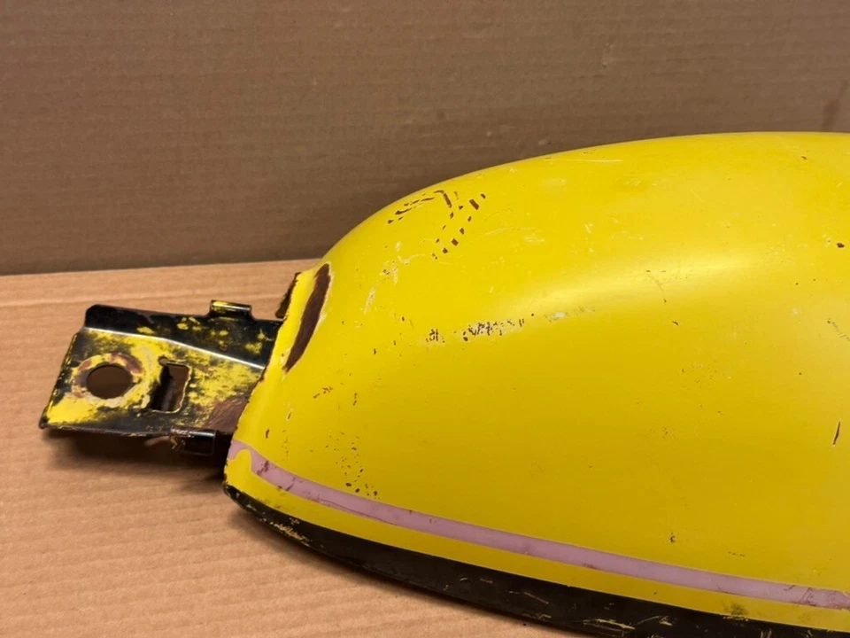 Suzuki TC120 1969-1971 tanque de gasolina ¡original limpio! ¡Amarillo con emblemas! Foto 4 de 4