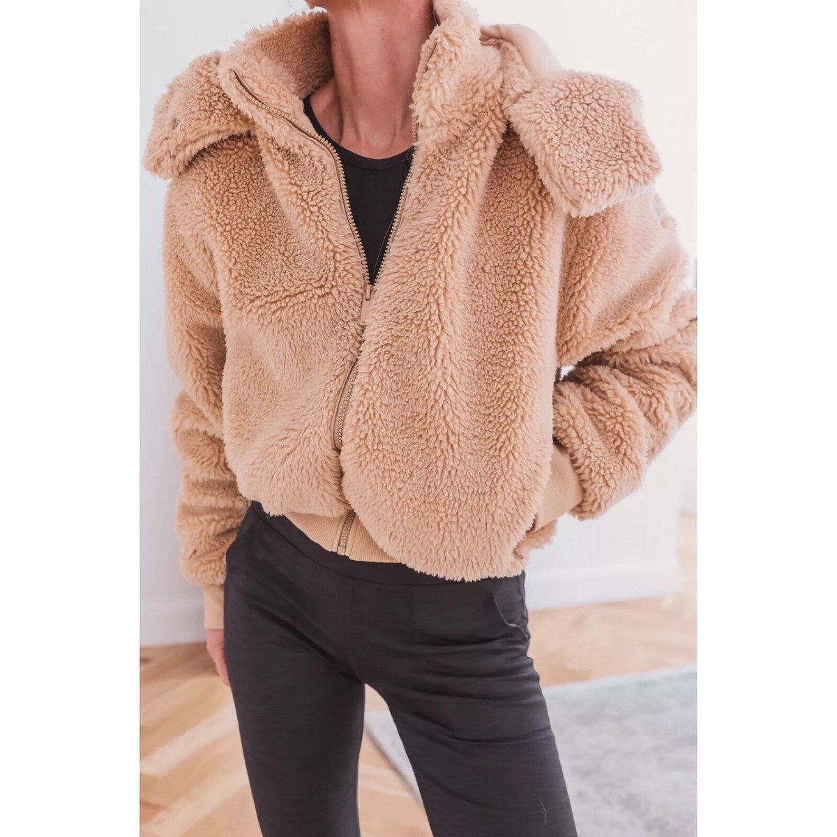 【ALO Yoga】Sherpa Cozy オーバーサイズ ジャケット 2色