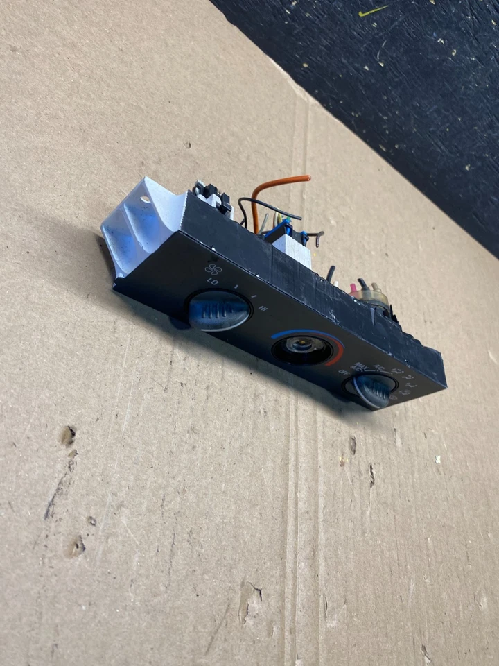 GMC Chevrolet Astro Express 2001-2007 control de clima aire acondicionado T1319 DG Foto 2 de 4