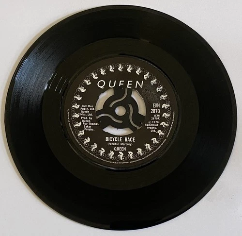 Queen - Rare Mis-labelled 7” Vinyl Single - Bicycle Race / Fat Bottomed Girls.