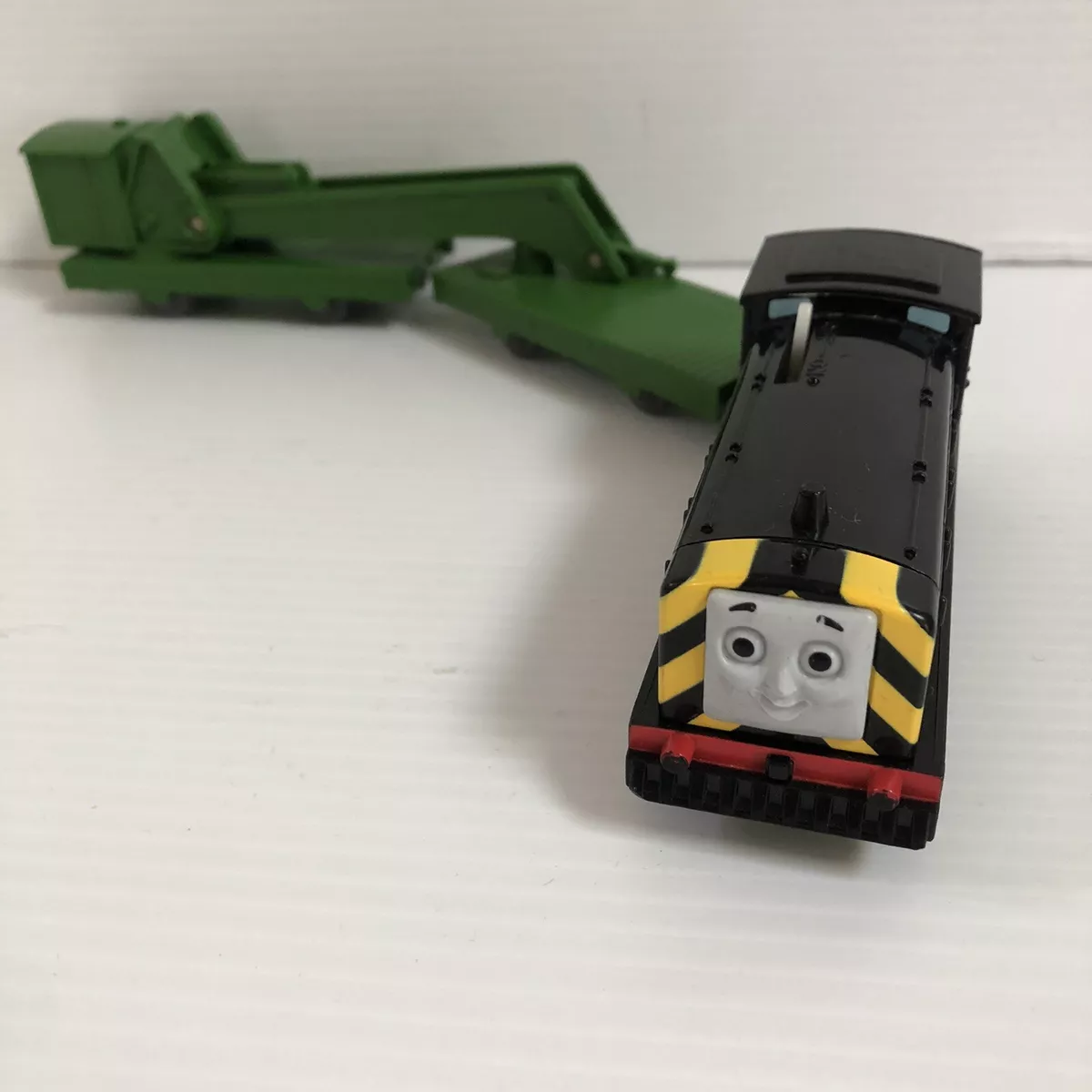 Trackmaster mavis store