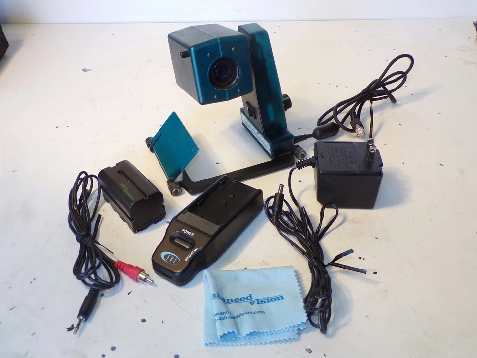 Used EVS FlipperPort 0400 Low Vision Magnifier Variable Zoom - Image 3 of 4