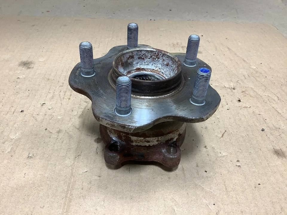 Infiniti M37X Q70 2012 AWD pasajero trasero lado derecho cubo de cojinete de rueda OEM+ Foto 4 de 4