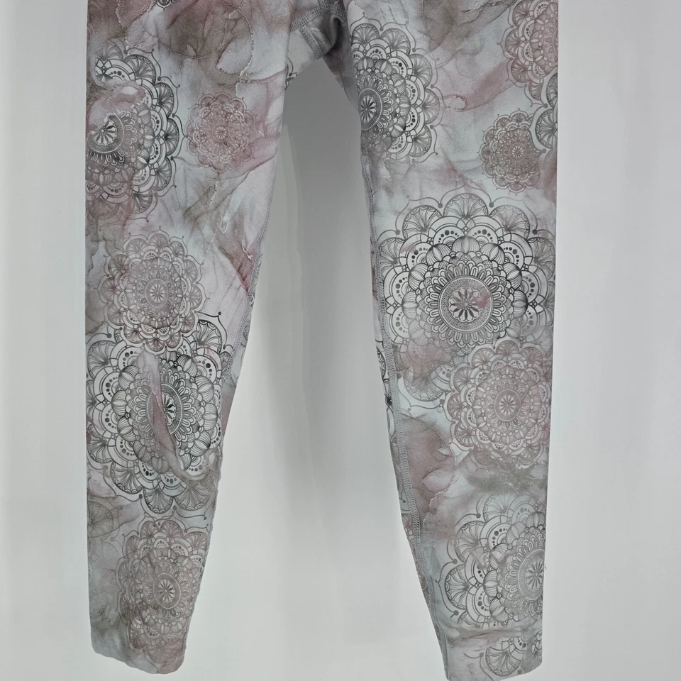 Leggings Flexure Feminina Yoga Capri Cinza Rosa Tamanho M Arte Para Usar Roupa Ativa Academia - Imagem 4 de 4