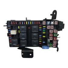 2003-2004 Ford Super Duty Fuse Box Relay Junction Block Integrated Power Module 2003-2004 Ford Super Duty Fuse Box Relay Junction Block Integrated Power Module