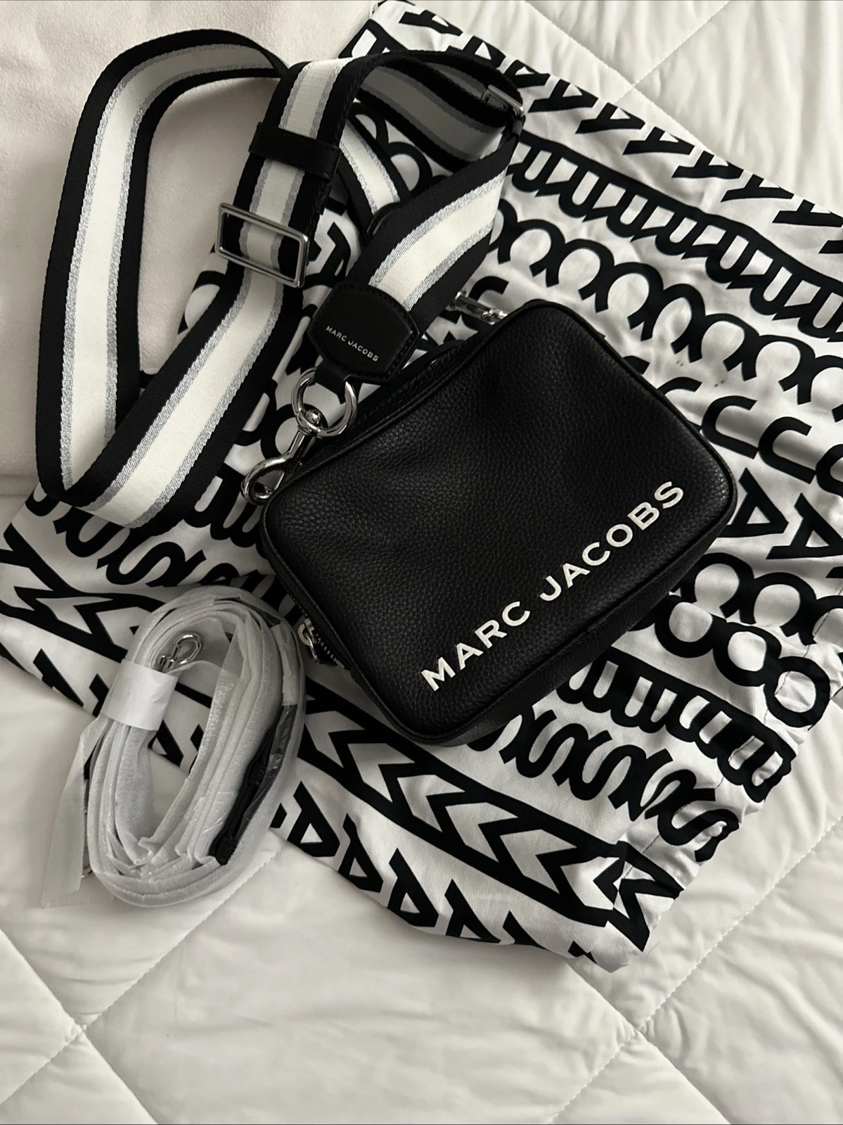Marc Jacobs Bold Camera Bag - Black And White