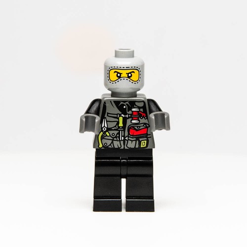 LEGO Dino Attack Minifigura - Especificaciones, Chaleco de Herramientas (din003) 7298 7444 Pasamontañas - Imagen 2 de 6