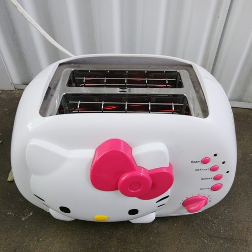 Hello Kitty 2-Slice Wide Slot Toaster Bread Bagel White & Pink Sanrio - Picture 2 of 12