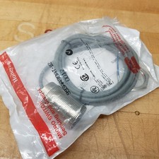 Honeywell 993AA30AT-B2 Micro Switch Inductive Proximity Sensor, 20-250V - NEW