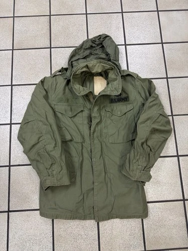 Vintage 1970s US Army M65 Military Cold Weather Jacket Vietnam Small Jump Wings