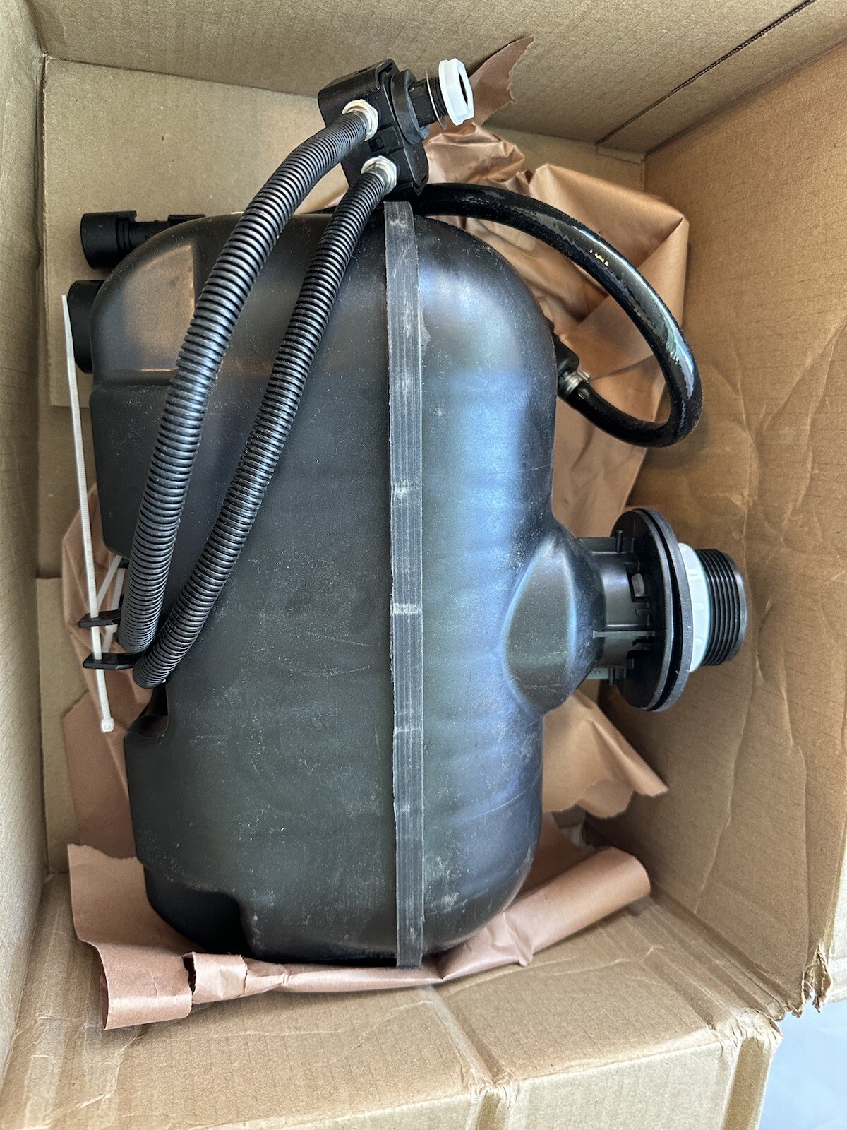 NEW ECOFLUSH B8104 1.1 GPF Pressure Assisted Flush System Single