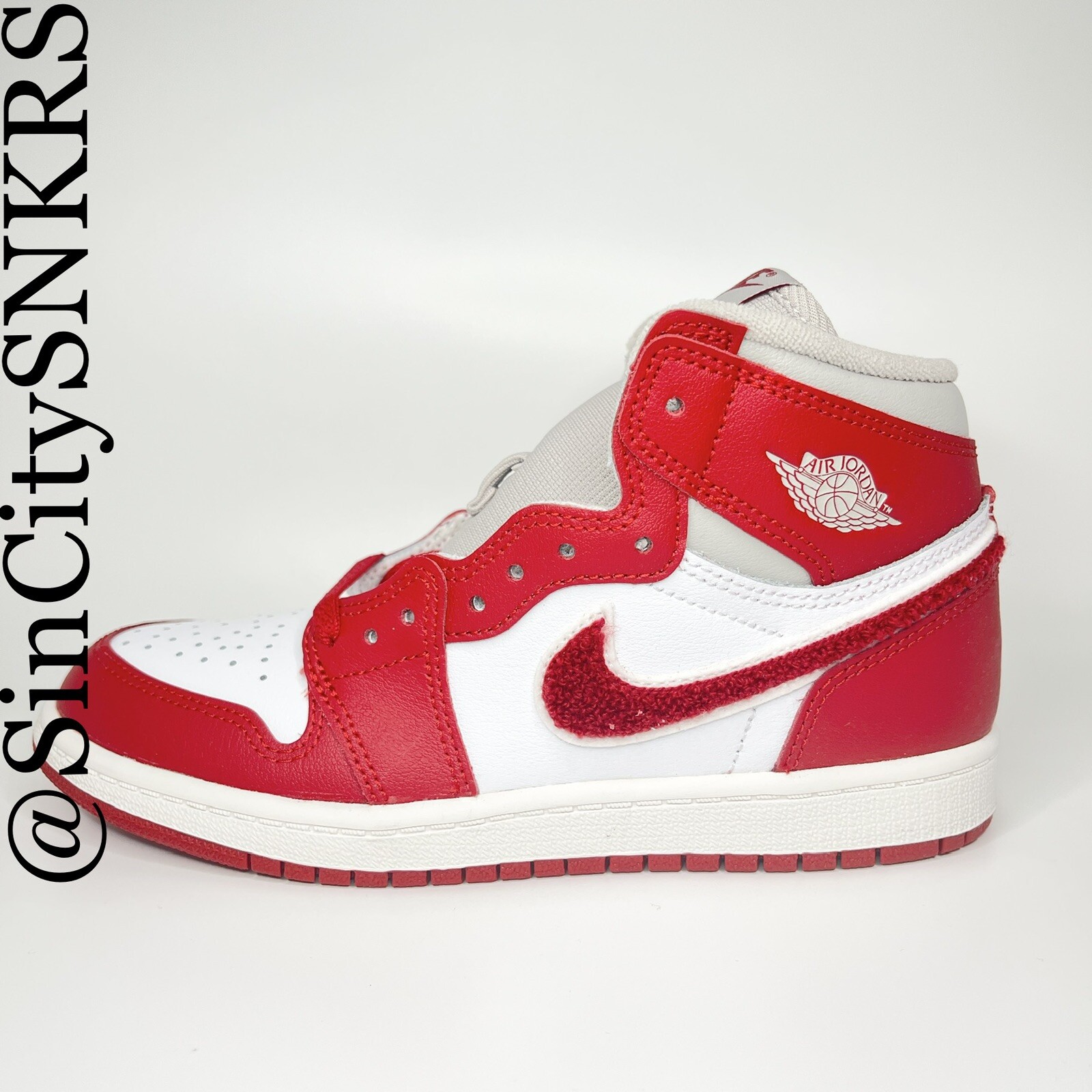 Jordan 1 Retro High OG Varsity Red Size 