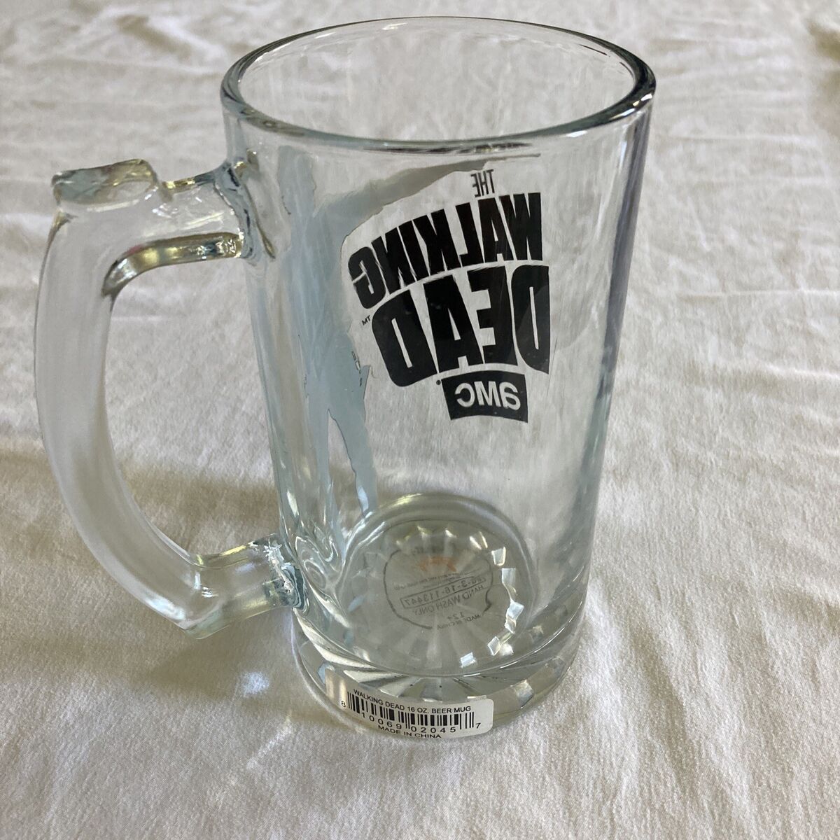 TWD Walking Dead RICK GRIMES Taking Aim 16 oz Glass Beer Mug Stein ZOMBIE