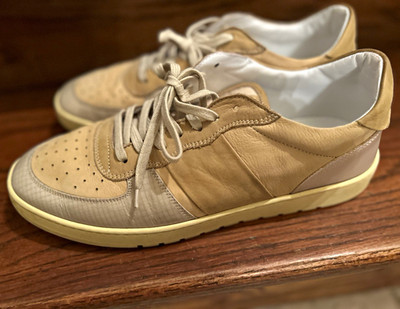 Collegium Men s US 11 Beige/Tan Leather Lace-Up Sneakers Round Toe Rubber Sole