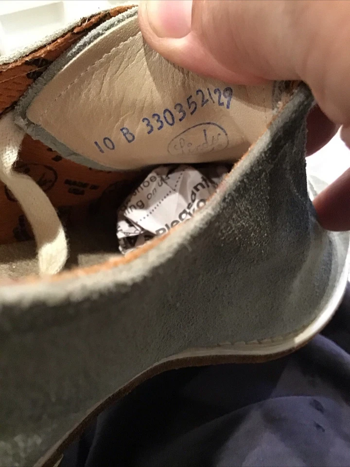 Vintage Linds Woman’s Bowling Shoes Gray Suede Size 10 B Made USA Laces Flag Pin - Imagem 2 de 4