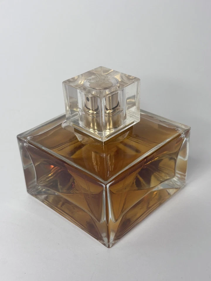 Intimately By Beckham Perfume Mujer EDT Spray 2.5 OZ / 75 ml Sin Caja Foto 2 de 4