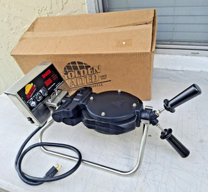 Golden RT-P Malted Carbon's Belgium Waffle Maker 120V Iron Baker commercial NSF