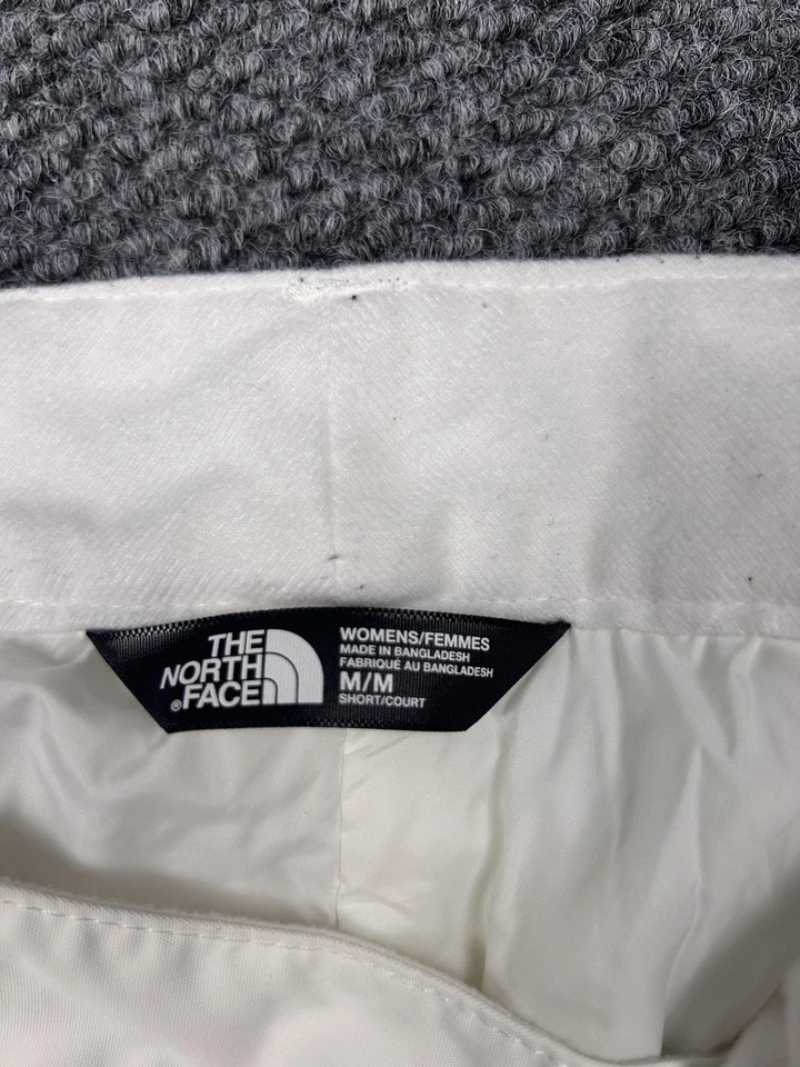 Pantalones The North Face para mujer medianos cortos blancos HyVent esquí snowboard impermeables Foto 4 de 4