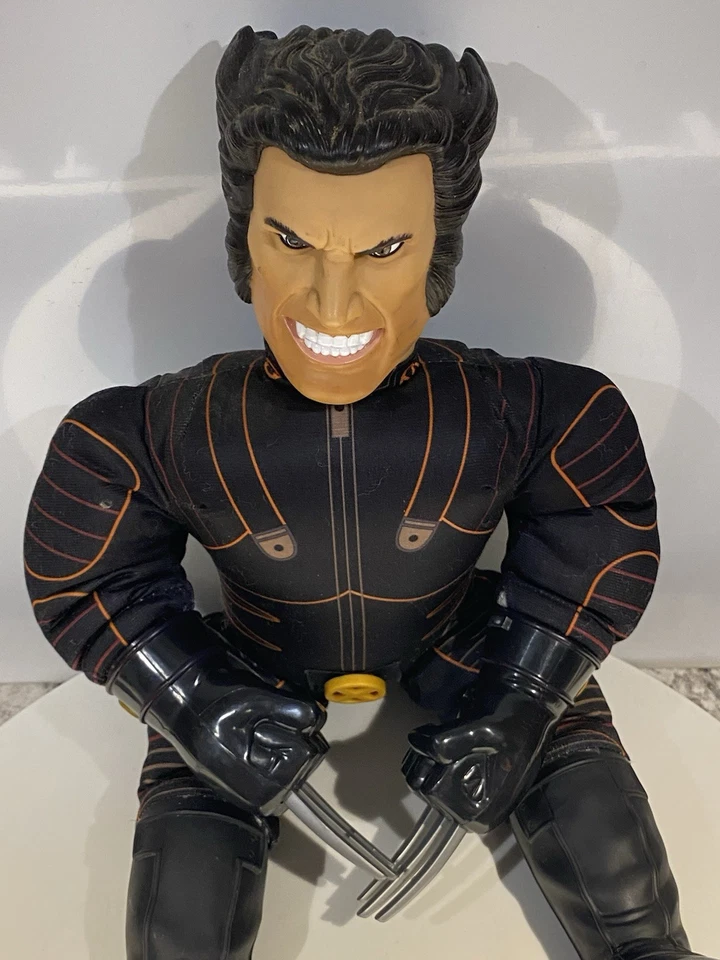 VINTAGE X-MEN 2000 MARVEL TOY BIZ TALKING WOLVERINE ACTION FIGURE 20” DOLL - Image 2 of 4
