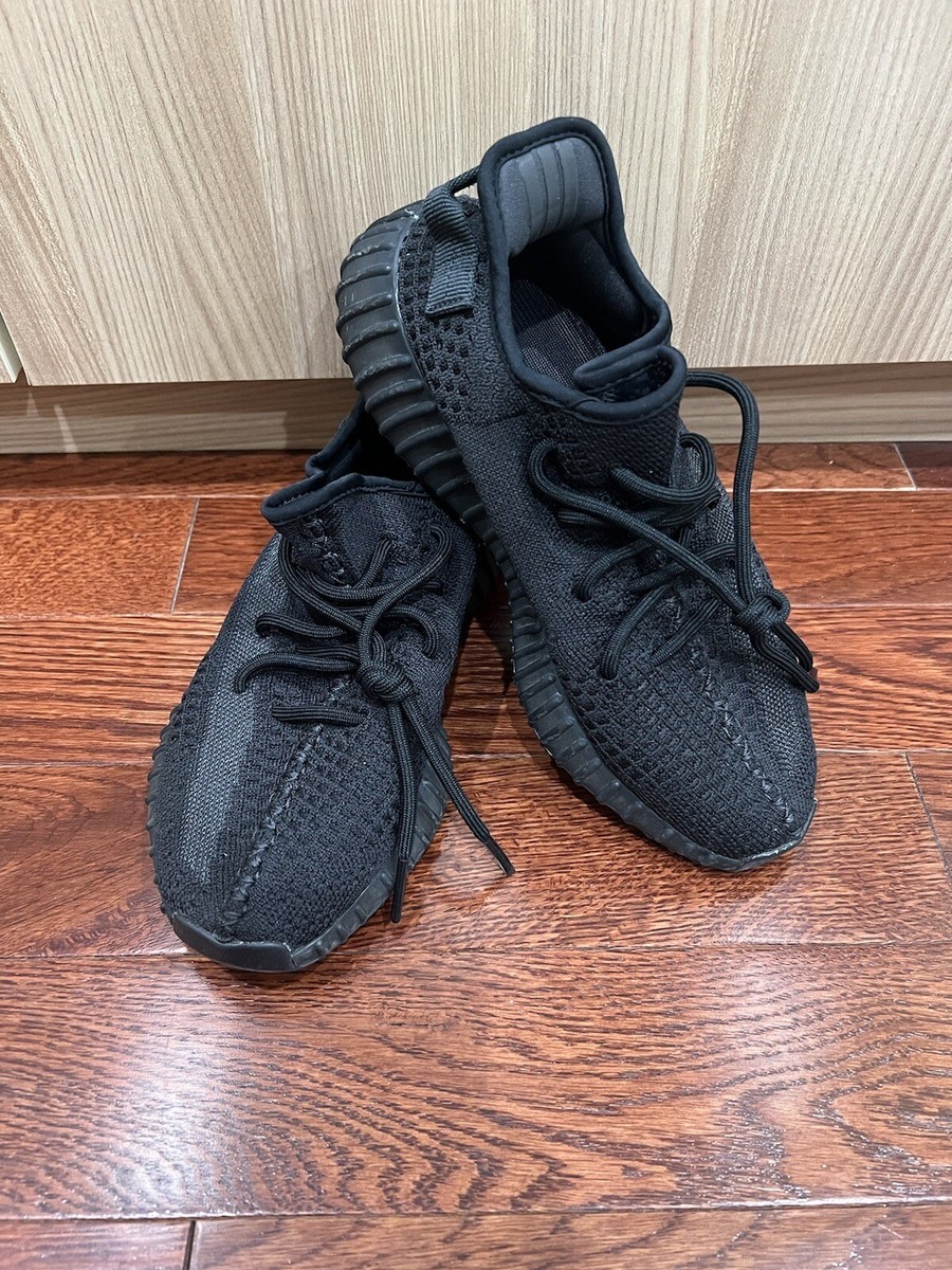 size 7 women's adidas originals yeezy shoes