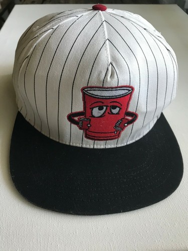 Snapback BASEBALL CAP. Made 